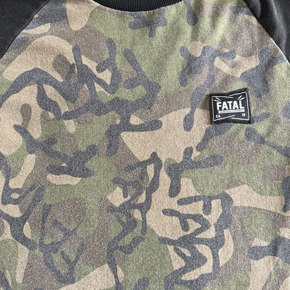 Fatal Black and Camouflage Men's Crew Neck Sweatshirt Size Large - Picture 4 of 7